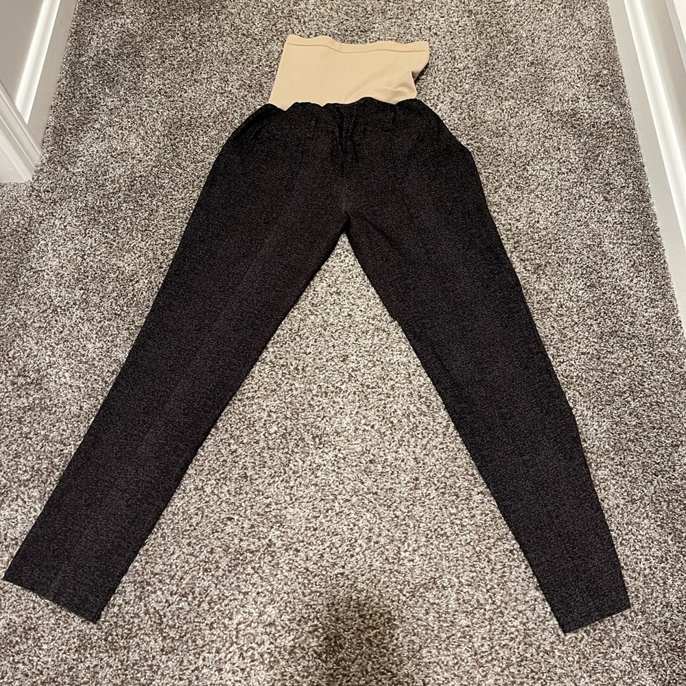 EUC Motherhood Maternity pants size M